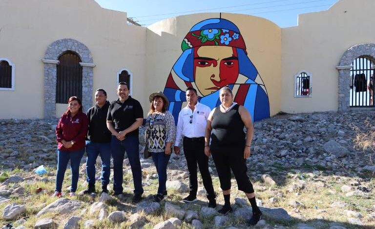 Alcalde entrega parque y fachada del fraccionamiento Terranova