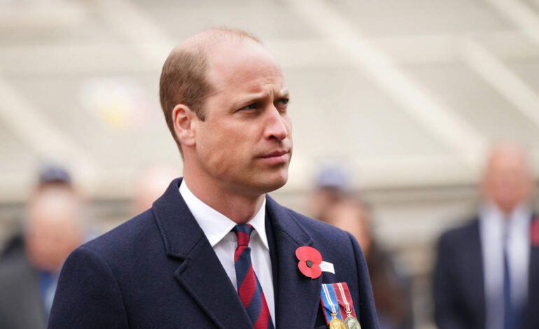 El príncipe Guillermo, tras las críticas por no ir al Mundial de fútbol, reacciona a la victoria de España