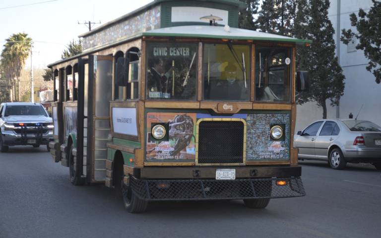 Inauguran trolebús turístico e histórico en Delicias