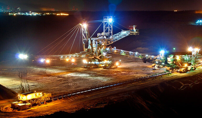 Pierden la vida 32 mineros en incendio en mina de Kazajistán