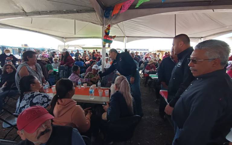 Cruz Pérez Cuellar visita mercado “Segundas de la San Pancho”