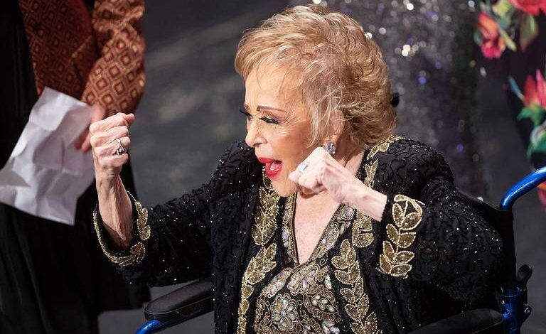 Silvia Pinal deja el área de terapia intensiva