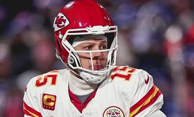Mahomes y los Chiefs asaltan a los Bills 24-27 y prolongan la defensa de su corona