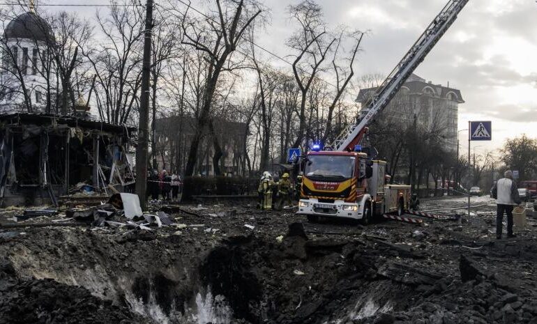 Rusia bombardea Ucrania con decenas de misiles y drones tras acusar a Kiev del atentado en Moscú