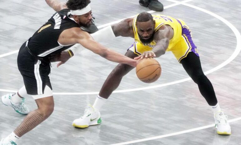 LeBron James, los Warriors y Embiid dan brillo a un ‘play-in’ con sabor a ‘playoffs’