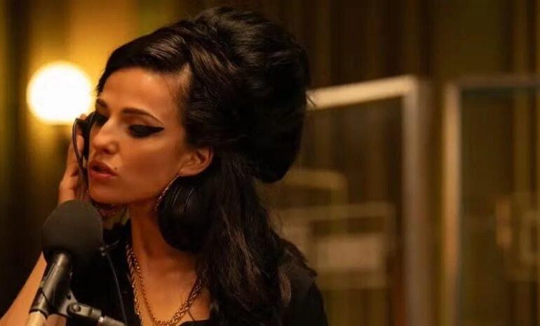 Película “Back to black” retrata el legado de Amy Winehouse