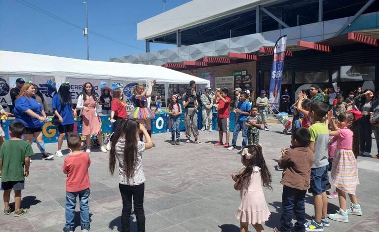 Entregaron Líderes pro México juguetes y festejaron a la niñez en la zona centro de Ciudad Juárez