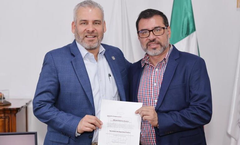 En Michoacán cesan a Ortega Reyes como titular de la SSP; al relevo Juan Carlos Oseguera