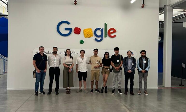 Premian a estudiantes de la BUAP con visita a Silicon Valley