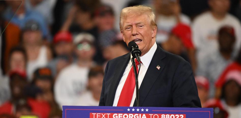 Trump y secuaces republicanos despotrican contra Walz por su perfil progresista