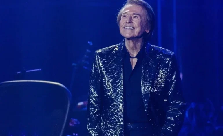 Prevén regreso de Raphael a los escenarios este 2025