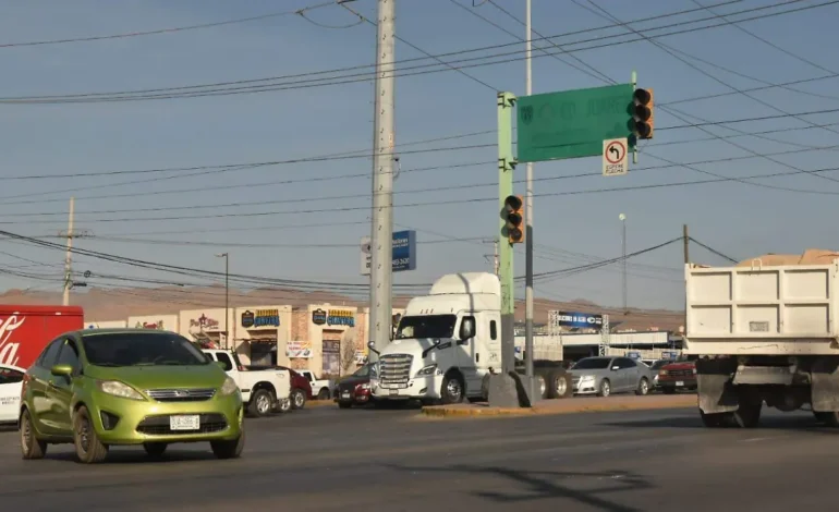 Fallas en semáforos se derivaron de problemas con el suministro de energía: Policía Vial