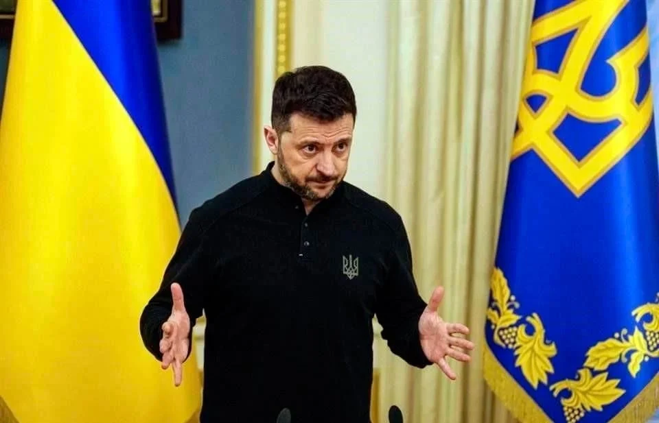 Califica Zelensky de débil reacción de EU a ataque ruso