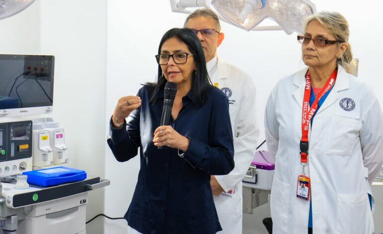 Presidenta encargada de Venezuela informa sobre desbloqueo de activos en EU