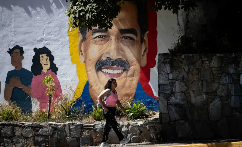 “La sombra de la intervención: cómo Estados Unidos desafió las normas del derecho internacional en su política hacia Venezuela”