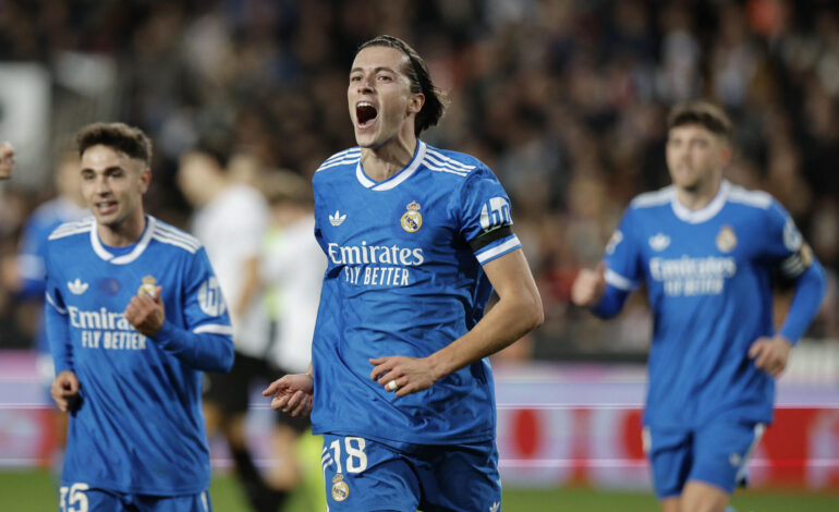 Carreras y Mbappé dan el triunfo al Real Madrid 0-2 ante el Valencia